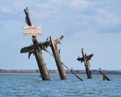 Затонулий корабель судного дня на Темзі виявився легкою ціллю для Ірану і РФ