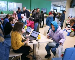 Выплаты переселенцам в январе: кто сможет получить 10 тысяч гривен