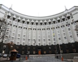 После праздников Кабмин ожидает первая волна отставок,- политолог