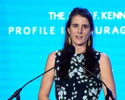 Проклятие Кеннеди: в 35 лет умерла внучка убитого президента США