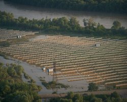 Британия выделит 100 тысяч фунтов для пострадавших от потопа на западе Украины