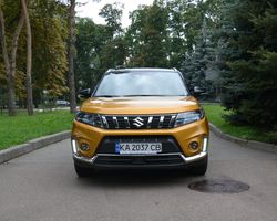 Эконом-предложение: тест-драйв гибридного Suzuki Vitara
