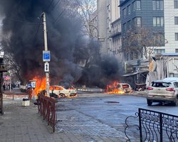 ВС РФ обстреляли центр Херсона: 5 погибших и 35 раненых (фото)