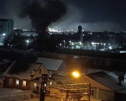 БпЛА атаковали город Елец в РФ: в результате удара загорелся завод "Энергия" (видео)