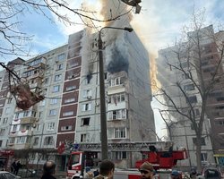 "И не такое переживали": кадры спасения пострадавших в Запорожье от первого лица (видео)