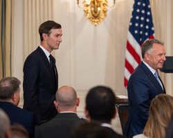 Большой конфликт интересов: журналист рассказал, почему США не закончили войну в Газе год назад