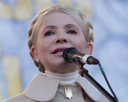 Тимошенко: власть терроризирует родственников оппозиционеров
