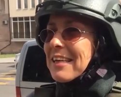 Чичерина рассказала, что при обстреле ее спасла кошка