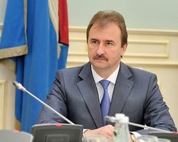 У Попова будет на два зама меньше