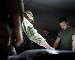 "Быстрее и масштабнее, чем в Бахмуте": Зеленский рассказал о ситуации в Авдеевке (видео)