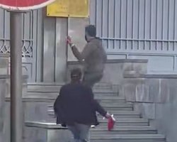 Посольство России в Армении подверглось нападению после заявления о Карабахе