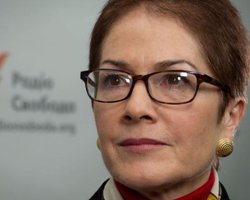 Миротворцы не решат всех проблем на Донбассе, - посол США