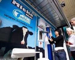 В Киеве свежее молоко будут продавать в автоматах