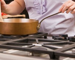 Личный повар Януковича оформлена помощником депутата, - СМИ