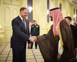 Уже в Саудовской Аравии: украинская команда прибыла в Джидду для переговоров с представителями США