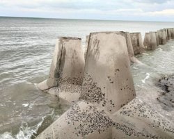 На Одещині шторм нищить споруди проти десанту РФ: науковець б'є на сполох