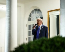 Это будет недешево: Трамп намерен возобновить поставки венесуэльской нефти, — Sunday Times