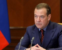 "Симетричний удар": Медведєв пригрозив "новим Чорнобилем" Україні через "атаку" на ЗАЕС (фото)
