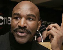 Холифилд проведет поединок с 45-летним датчанином
