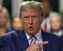 "Больные дегенераты": Трамп набросился на СМИ с обвинениями, что его так разозлило