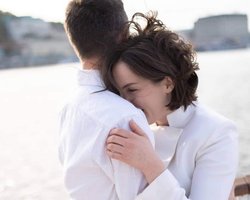 Були світлими людьми: що відомо про загиблу під час удару дронами по Києву сімейну пару