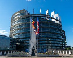 Бюджетный спор в ЕС: Украина может остаться без 50 млрд евро, — FT