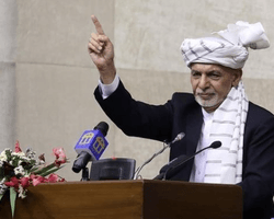 Экс-президент Ашраф Гани попросил прощения у нации за то, что сдал Афганистан талибам