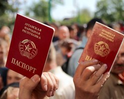 Прокуратура показала организаторов "референдума" на Луганщине (фото)