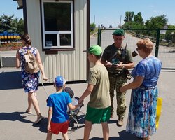 Госпогранслужба меняет порядок пересечения линии разграничения на Донбассе