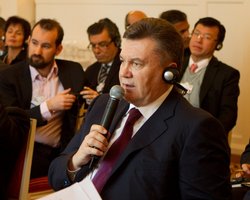 География визитов Януковича свидетельствует о сворачивании сближения с ЕС, - СМИ