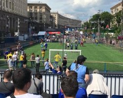 В Киеве открыли фан-зону финала ЛЧ