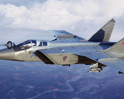 "Работа будет продолжена": в ГУР отреагировали на граффити россиян в виде МиГ-31 в Крыму