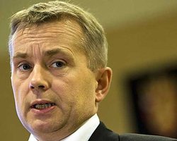 Министр юстиции Норвегии подал в отставку из-за дела Брейвика 