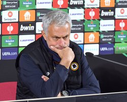 Жозе Моурінью винен Туреччині мільйони: тренер поїхав, не сплативши рахунки