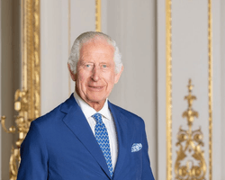 Король Чарльз уперше відреагував на арешт брата Ендрю: що відомо