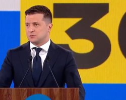 "Украине есть чем гордиться": Зеленский открыл форум "Украина 30"