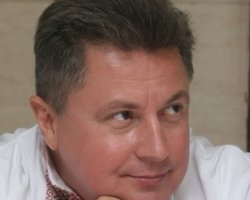 ПР: Сын Азарова набрал 75% голосов в 47 округе