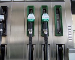 Цена на бензин преодолела планку в 9 грн/литр