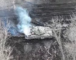 "Чтобы меньше беспокоили пехоту": дроны 72-й ОМБр атакуют танки оккупантов (видео)