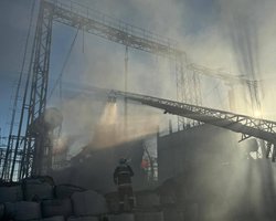 Працюють 350 рятувальників: у МВС показали наслідки масованого обстрілу ЗС РФ (фото)