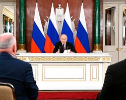 Переговоры в Стамбуле: делегация РФ будет ждать в Турции представителей Киева 15 мая, – Песков