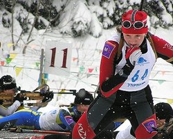 Украинская биатлонистка Пидгрушная финишировала 12-й в массовом старте