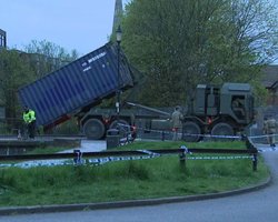 В Британии военные начали очищать место отравления Скрипалей