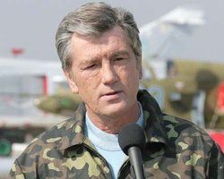 Ющенко напомнил кандидатам в президенты, что агитировать в армии запрещается