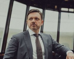 Набсовет "Укрэксимбанка" принял отставку Мецгера с поста главы правления