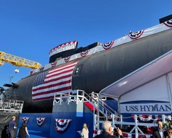 Трамп пригрозил России субмаринами, но флот США "трещит по швам", — WSJ