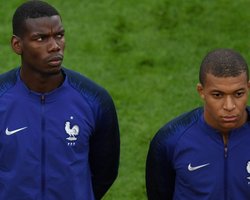 Скандал в сборной Франции: семьи Мбаппе, Погба и Рабьо и сами игроки поссорились во время матча