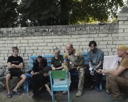 Жителям Суджи показали фильм о зверствах российской армии (видео)