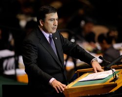 Решение по оружию США для Украины почти подготовлено, - Саакашвили