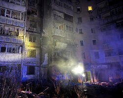 ВС РФ атаковали Украину накануне праздников: разрушены дома, среди пострадавших — дети (фото)